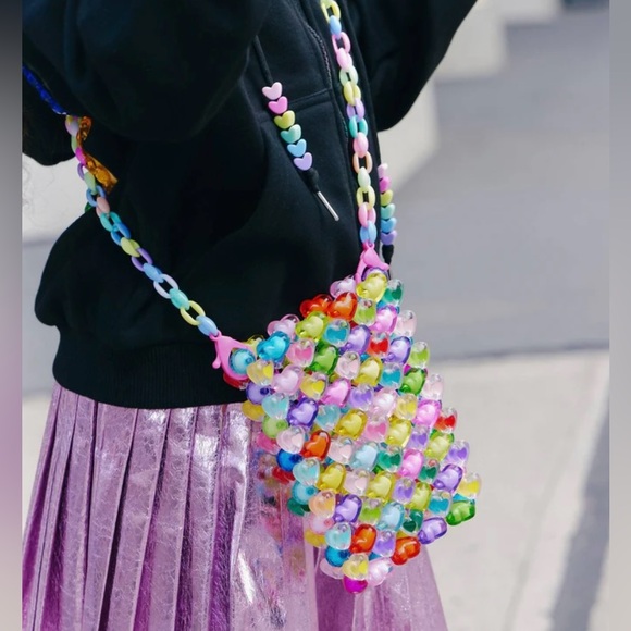 Candy Heart Crossbody Bag - Picture 3 of 4